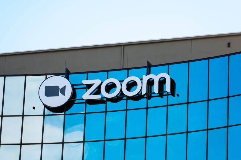 zoom - علت افت سهام زوم